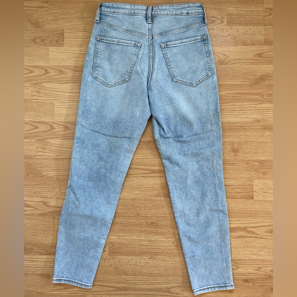 Old Navy High Rise O.G Straight Extra Stretch Jeans Ripped - Picture 2 of 5